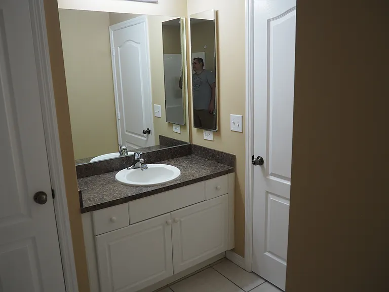 5008 Baron St — Photo 11