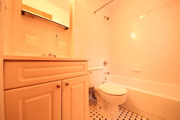 Rented by Waverly Realty Associates | media 7