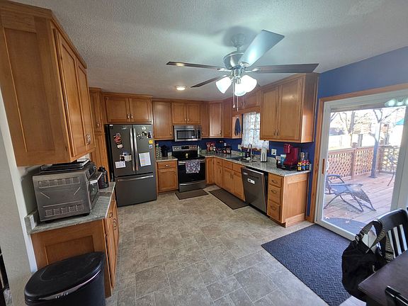 2nd image of 802 Brentwood Ave