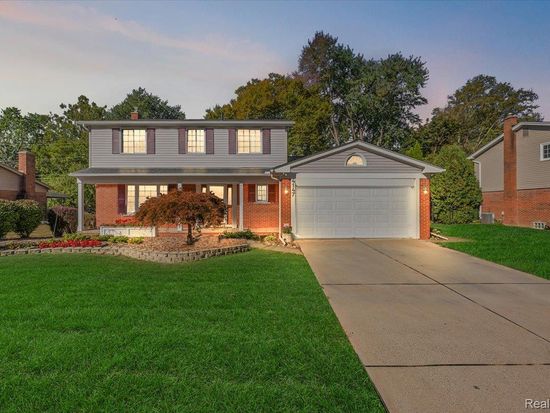 4147 Greensboro Dr, Troy, MI 48085