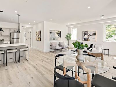 8 Oakhurst St #5, Dorchester Center, MA, 02124