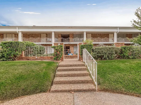 2201 Fountain View Dr APT 54, Houston, TX 77057