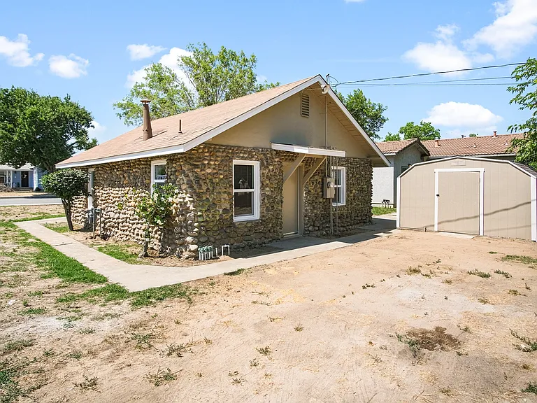 1247 C St — Photo 10