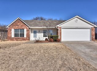 670 Buckingham Dr, Claremore, OK 74017
