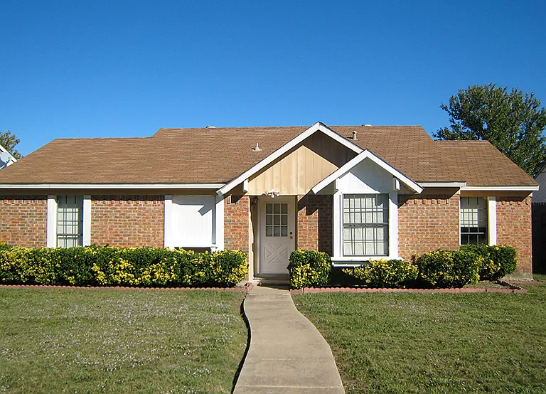2406 High Hollow Dr — Photo 1