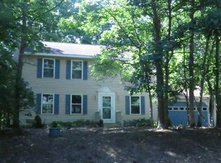 16 N Bearwood Dr, Palmyra, VA 22963
