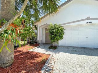 1640 Carriage Brooke Dr, Wellington, FL 33414