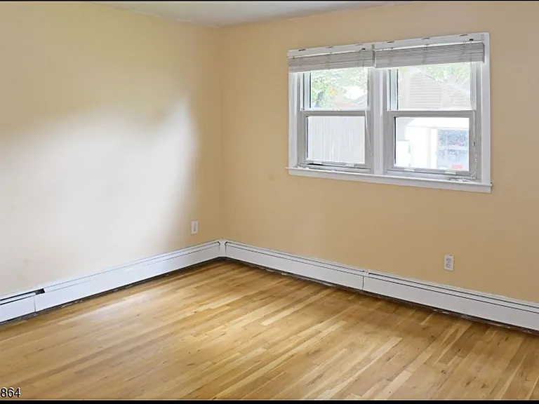 218 Hiawatha Blvd — Photo 3
