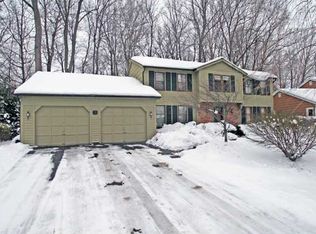76 Hardwood Ln, Rochester, NY 14616