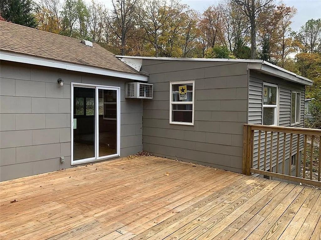 106 Arcadian Trail photo 1