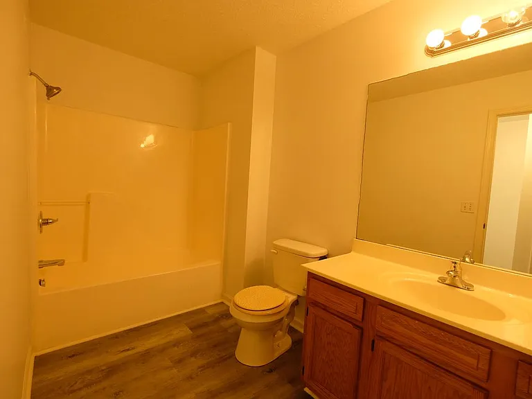 220 Mousas Way #220 — Photo 4