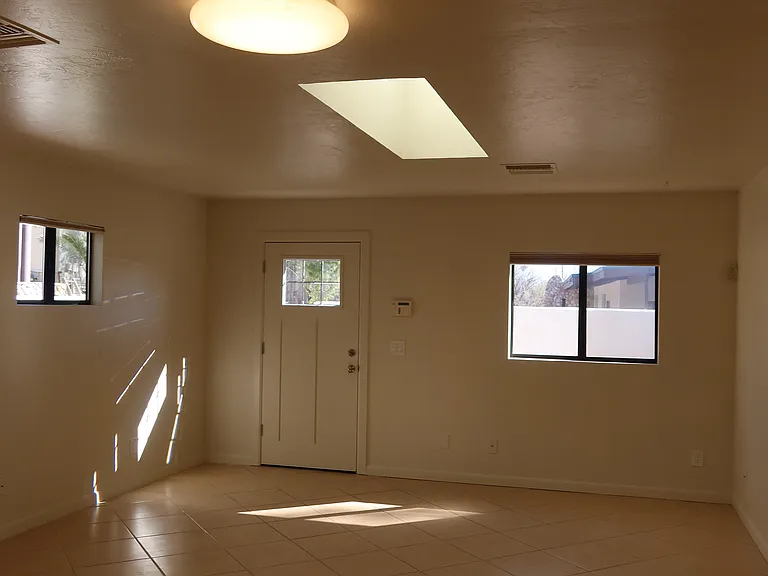 7007 E River Rd #2 — Photo 8