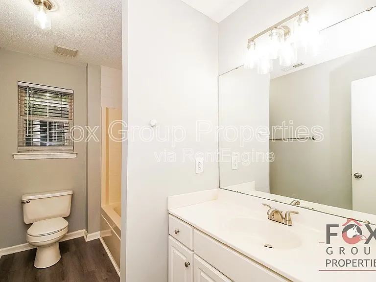 16125 Farmall Dr — Photo 11