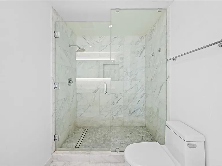 401 N Birch Rd #411 — Photo 14