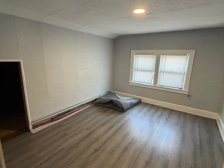 1112 Drake Ave #B — Photo 10