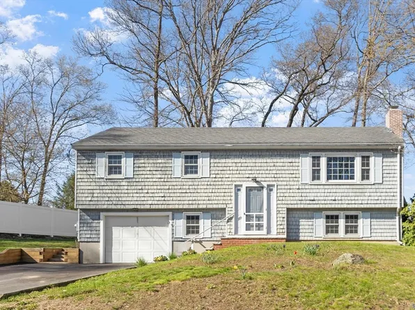 53 Longfellow Dr, Newburyport, MA 01950