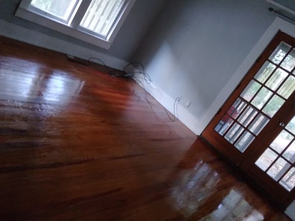 5th image of 235 NE Tuscawilla Ave