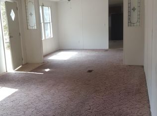 41 Robin Ln E, Jesup, GA 31545