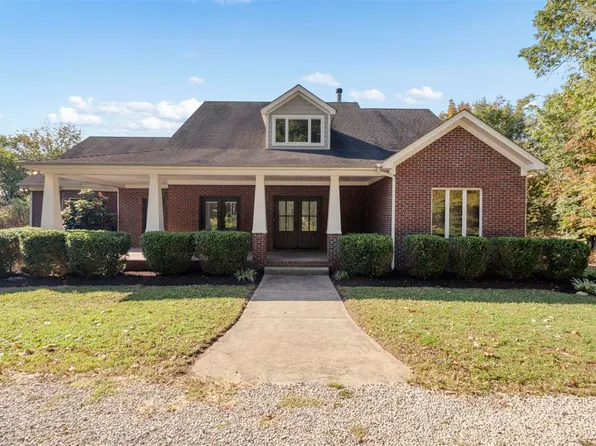 1505 Brookwood Dr, Bowling Green, KY 42101