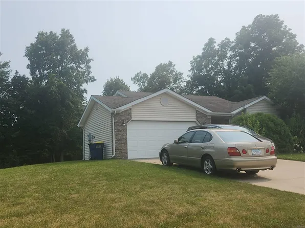 712 Cedar Ct, Ossian, IN 46777