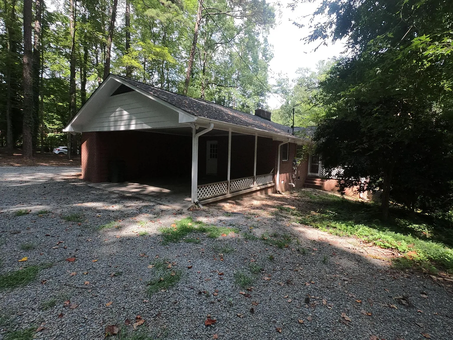 3 bed, 2268 sqft, $2,850 — Photo 3