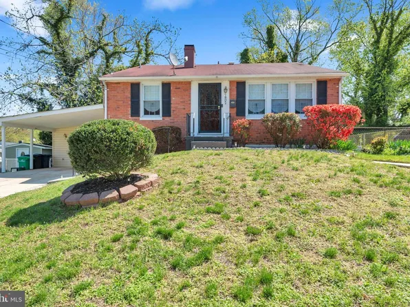 7802 Elroy Pl, Oxon Hill, MD 20745