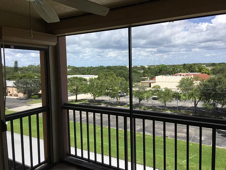 9x10 screened lanai with hurricane shutters
Top floor view
