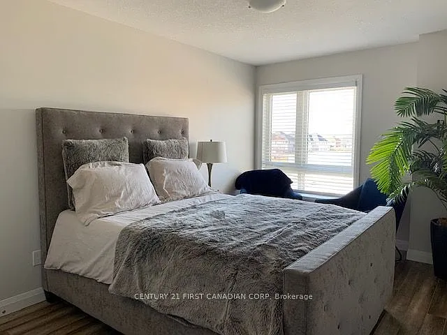 827 Kleinburg Dr E — Photo 24