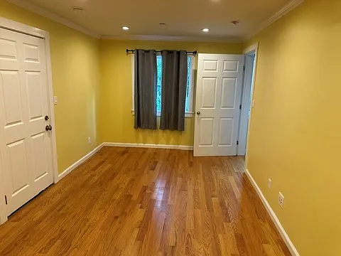 bedroom lower level ( left)