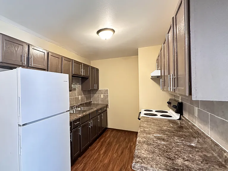 7032 W Fond Du Lac Ave #104 — Photo 3