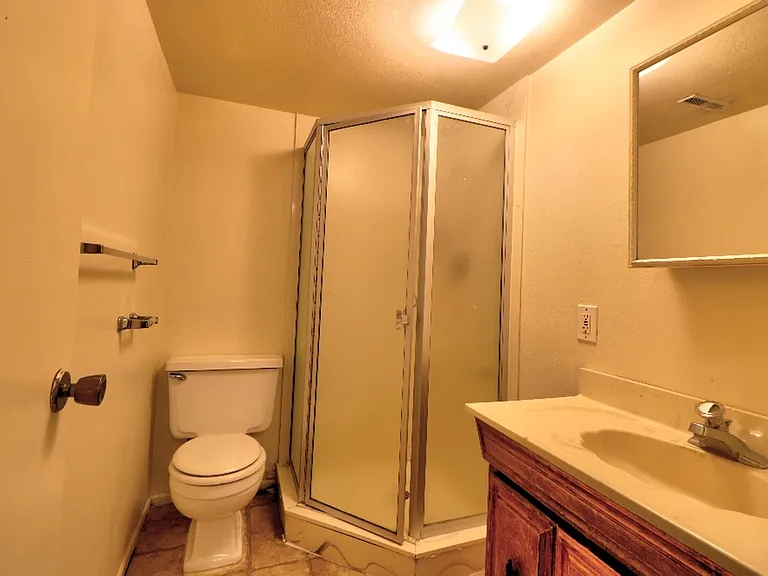 2734 N Edgewood Dr — Photo 17