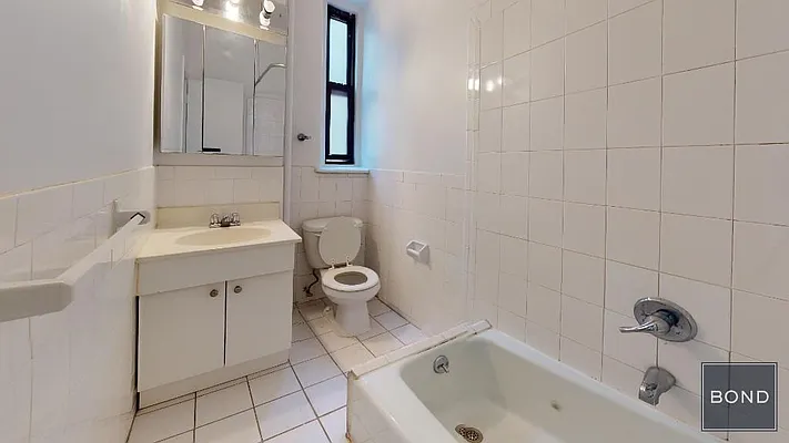 Rented by Bond New York | media 6