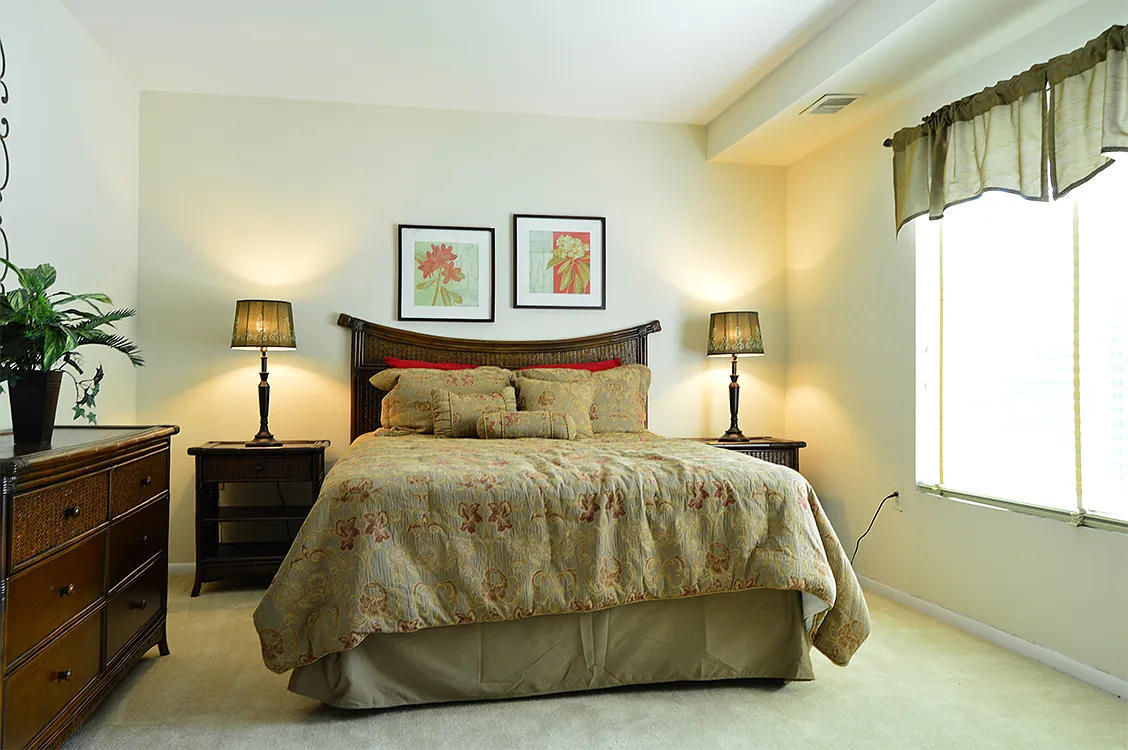 Tall Oaks Apartments — Photo 2