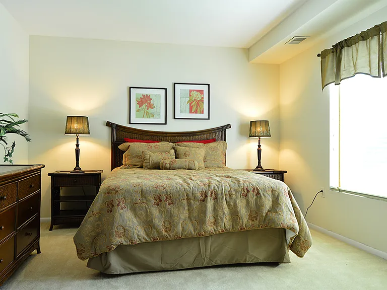 Tall Oaks Apartments — Photo 2