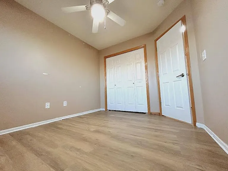 1103 NE 7th Ln — Photo 16