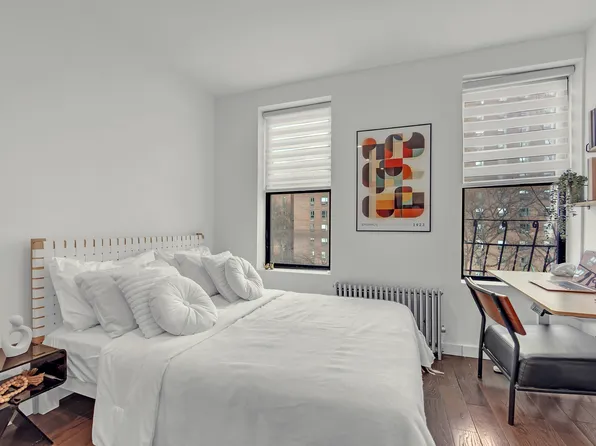 534 East 14th Street image 1 of 13