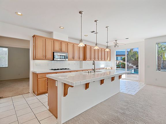 5th image of 17274 Crest Heights Dr