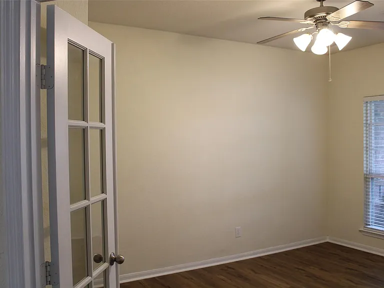 9527 Brackenton Crest Dr — Photo 10