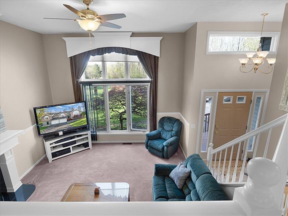 5th image of 100 Wilkinson Rd