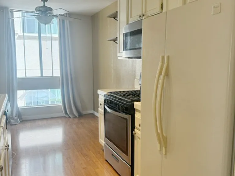 11615 Missouri Ave #3 — Photo 9