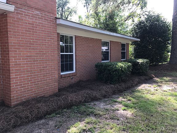 3rd image of 205 Sherwood Dr