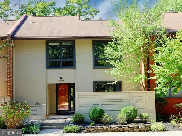 11633 Hunters Green Ct, Reston, VA 20191