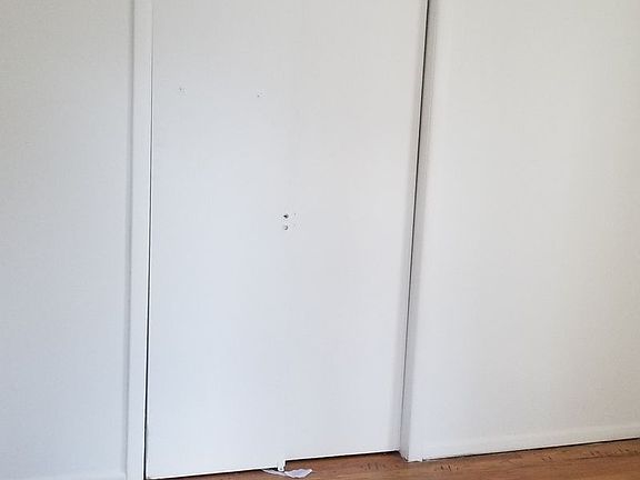 4th image of 108 Parkinson Ave #2D