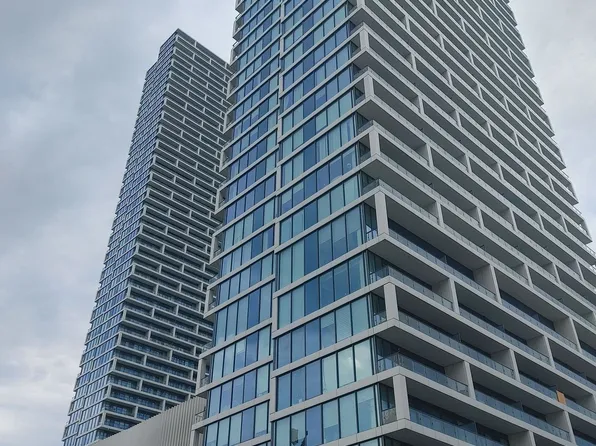 5 Buttermill Ave, Vaughan, ON