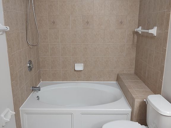 5th image of 62 Hannah Cole Dr #62
