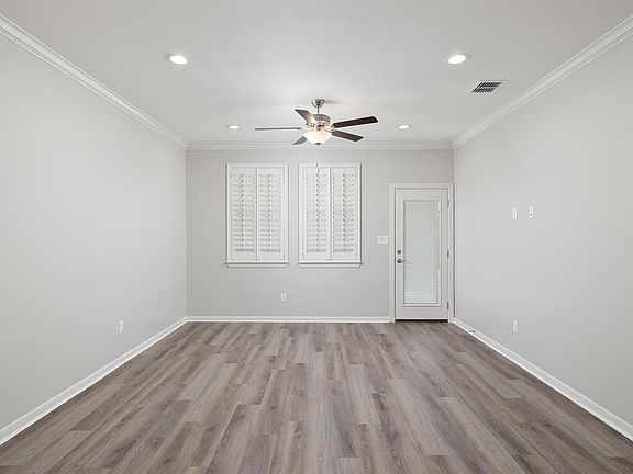 5th image of 520 Palo Blanco St
