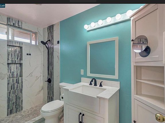 3rd image of 1745 Wood Pl