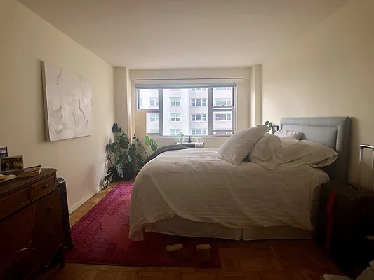 Rented by Compass | media 12