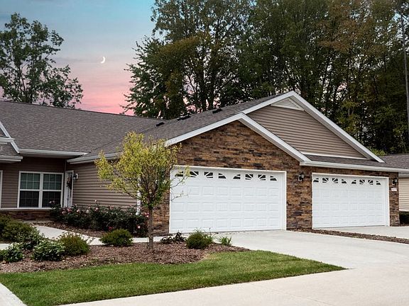 Attached Garages with Private Entry