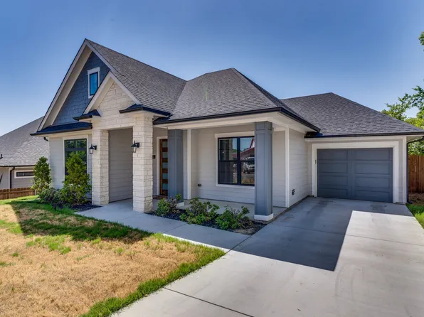 513 Dillon St, Waxahachie, TX 75165